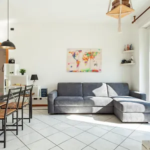 ariel-apartment-incantevole-appartamento-a-300-m-dalla.it-lombardy.com/