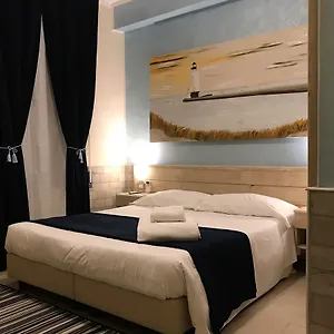 Airport Deluxe איטליה