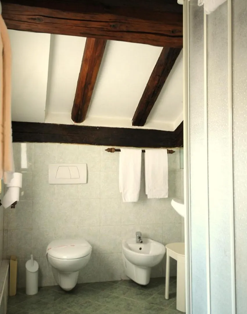 Hotel Mezzo Pozzo Venecia