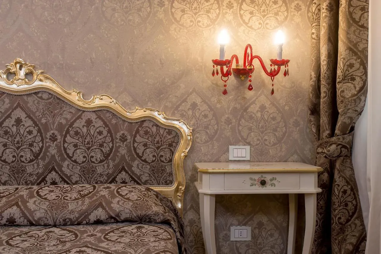 Hotel Mezzo Pozzo Venecia